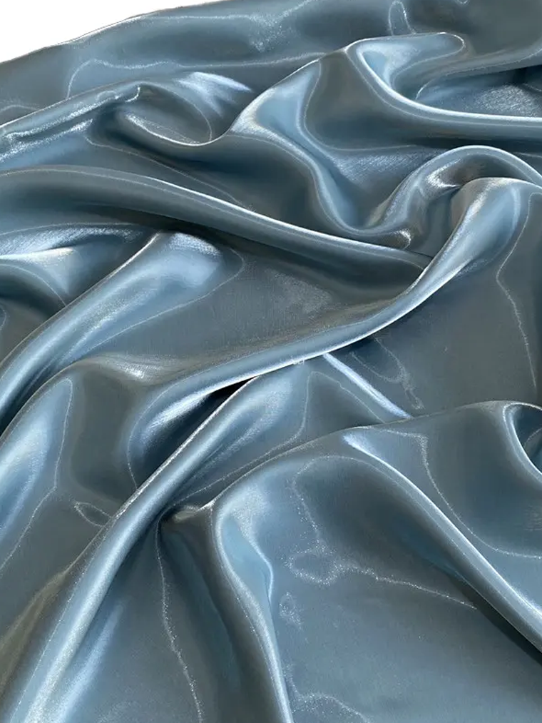 Glazed Crystal Silk Wedding Dress Fabric with Smooth Metal Lining – Shiny Liquid Satin Knit for Bags & Apparel
